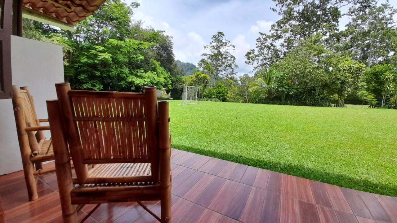 Hospedaje Amanecer Bed and Breakfast Turrialba Buitenkant foto