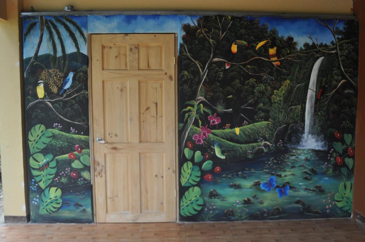 Hospedaje Amanecer Bed and Breakfast Turrialba Buitenkant foto